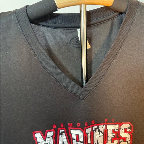 Under Armour Small “Marines – Protect This House” V-Neck Tee Patriot Shirt - Picture 6 of 8